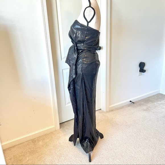 LULU’S Strapless Sequin Gown With Ruffled Waist—SZ. Small - Picture 6 of 15